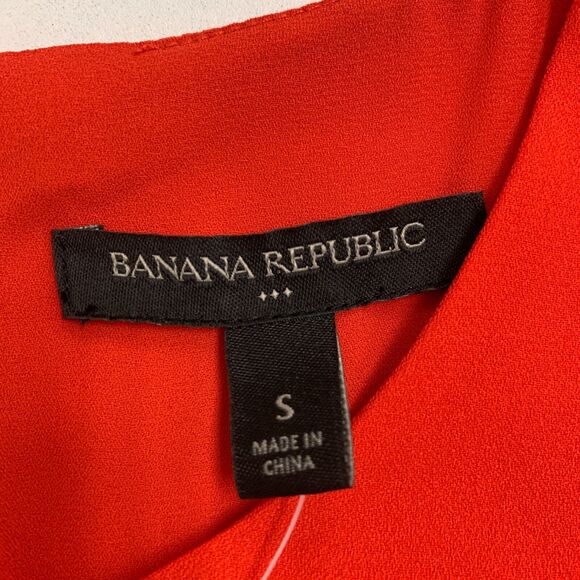 Banana Republic Accordion Tiered Blouse Womens S Small Red Keyhole Back Top - Picture 9 of 13